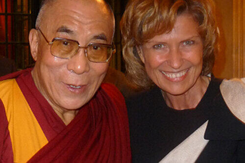 In Passau diskutierte die Nürnberger Abgeordnete Dagmar Wöhrl mit dem Dalai Lama.
