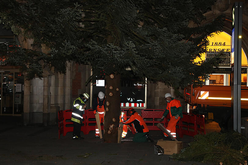 Gegen 6 Uhr rückten die Feuerwehrleute an.