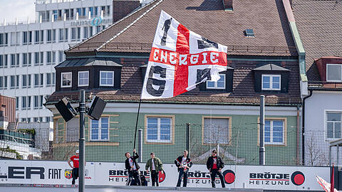 Cottbus-Fans beim Gastspiel in München am Samstag.