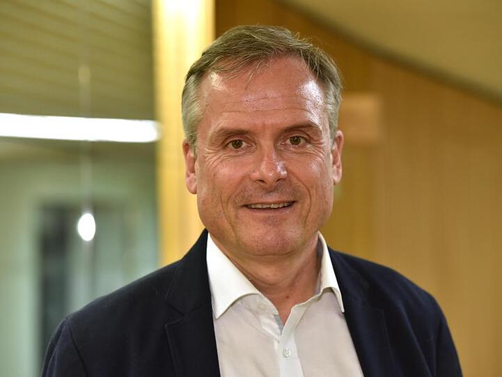 Axel Hacke hat sich als Autor und Kolumnist einen klingenden Namen gemacht.