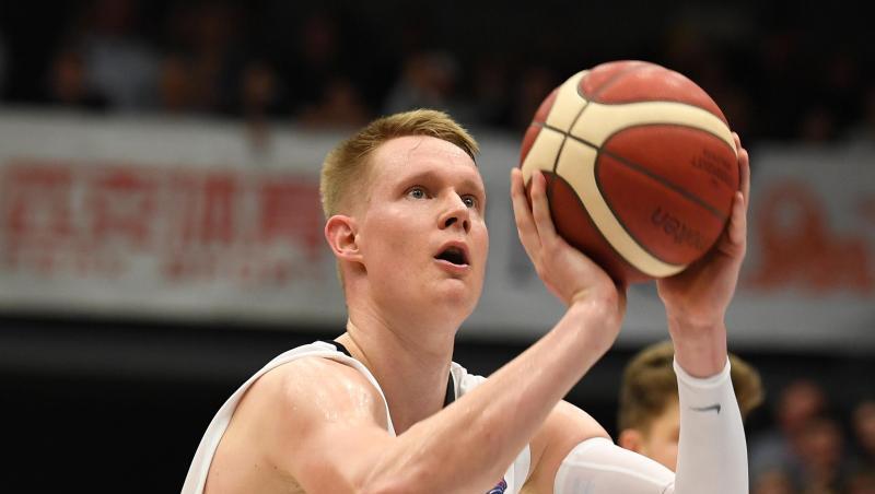 Robin Benzing führt die deutsche Basketball-Nationalmannschaft an.