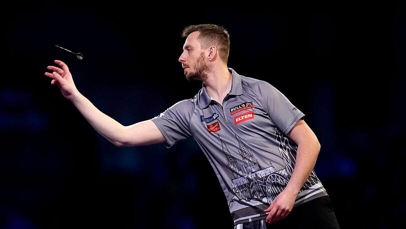 Darts-Ass Florian Hempel in Aktion.