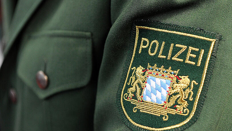 Doping, Reichskriegsflagge, Hitlergruß: Für das Verwaltungsgericht drei gute Gründe für eine Entlassung aus dem Polizeidienst. Doping, Reichskriegsflagge, Hitlergruß: Für das Verwaltungsgericht drei gute Gründe für eine Entlassung aus dem Polizeidienst.