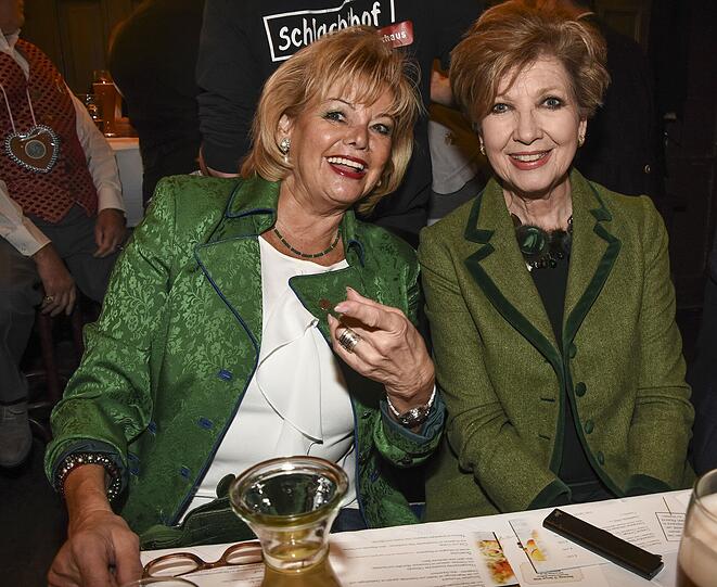 Margot Steinberg und Carolin Reiber