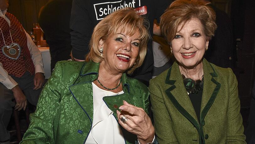 Margot Steinberg und Carolin Reiber Margot Steinberg und Carolin Reiber