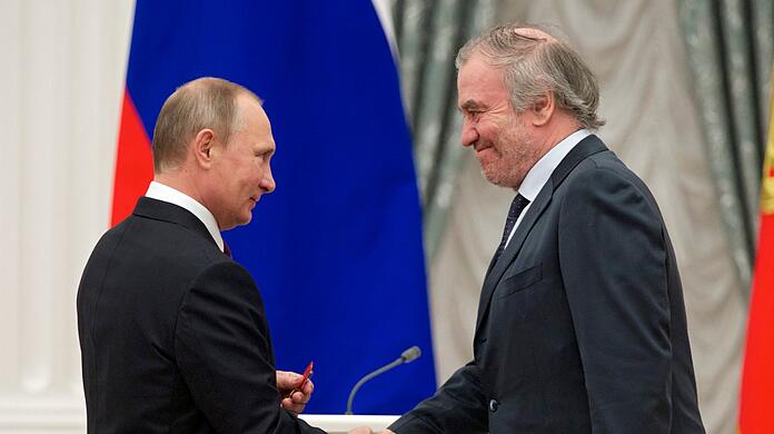 Der russische Präsident Wladimir Putin (links) mit Valery Gergiev. (Archivbild)