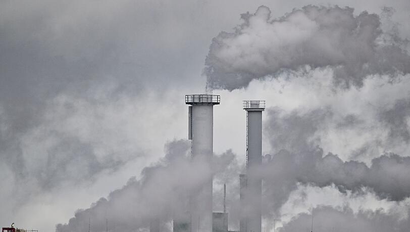Beim Klimaschutz hat sich die Bundesregierung nicht genug vorgenommen, meinen wichtige Experten. (Archivbild) Beim Klimaschutz hat sich die Bundesregierung nicht genug vorgenommen, meinen wichtige Experten. (Archivbild)