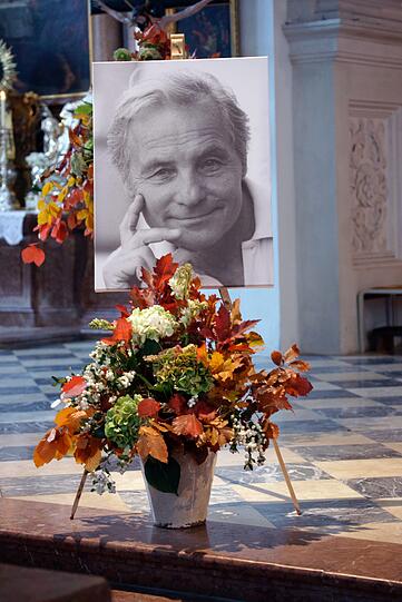 Harry Valérien, der Mitbegründer und langjährige Moderator der ZDF-Sendung &bdquo;Das aktuelle Sportstudio&ldquo; war am 12. Oktober im Alter von 88 Jahren an Herzversagen gestorben.