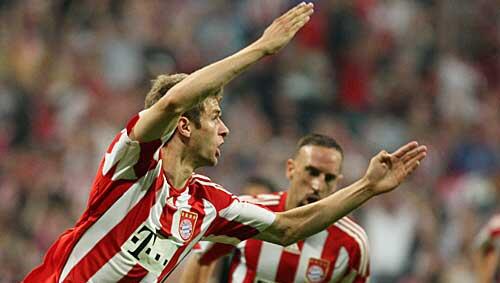 Thomas Müller freut sich nach seinem Führungstreffer Thomas Müller freut sich nach seinem Führungstreffer