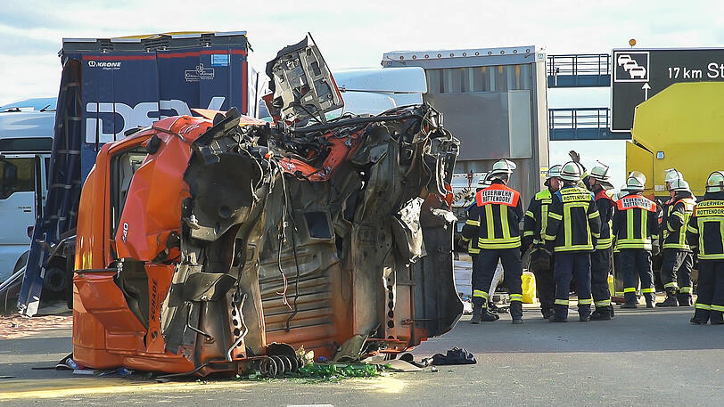 Weitere Bilder von der Unfallstelle.