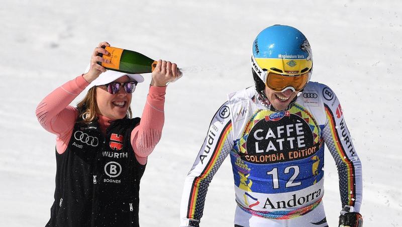 Nach seinem Lauf wird Felix Neureuther von Viktoria Rebensburg mit Champagner besprüht. Nach seinem Lauf wird Felix Neureuther von Viktoria Rebensburg mit Champagner besprüht.