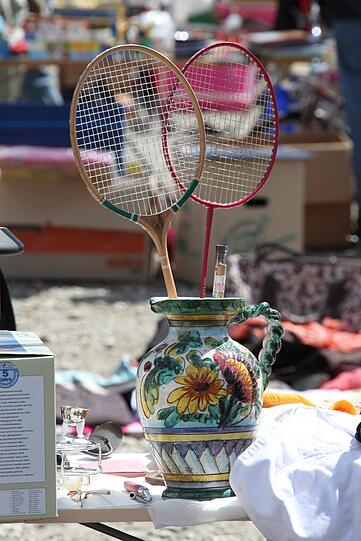 Antikes, Nützliches, Ramsch: Beim größten Flohmarkt Münchens kommen Sammler genauso auf ihre Kosten wie Trödel-Laien. Die besten Bilder von der Theresienwiese.