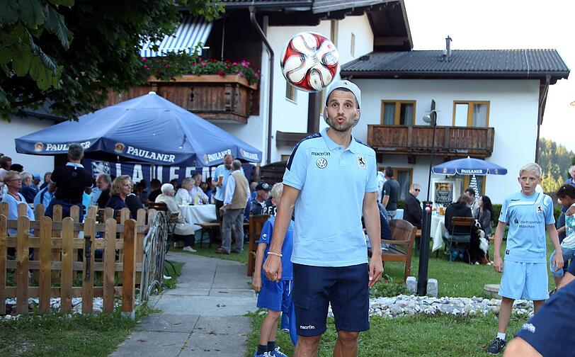Beim Fan-Abend amüsierten sich die Löwen-Profis in entspannter Atmosphäre mit ihren Fans.