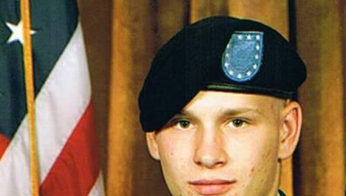 Auch er wurde ein Opfer des Amokläufers: der 19-jährige Michael Edward Yates Auch er wurde ein Opfer des Amokläufers: der 19-jährige Michael Edward Yates
