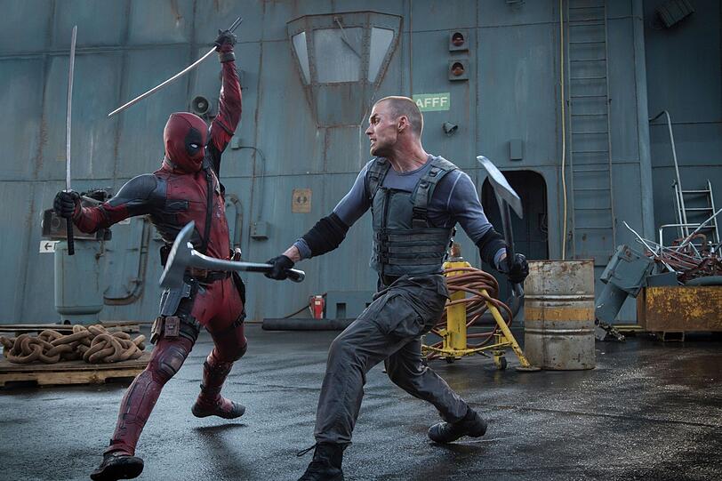 Endlich kann Wade alias Deadpool (Ryan Reynolds, links) Rache nehmen. Seit einem Experiment von Ajax (Ed Skrein) ist er entstellt. Endlich kann Wade alias Deadpool (Ryan Reynolds, links) Rache nehmen. Seit einem Experiment von Ajax (Ed Skrein) ist er entstellt.
