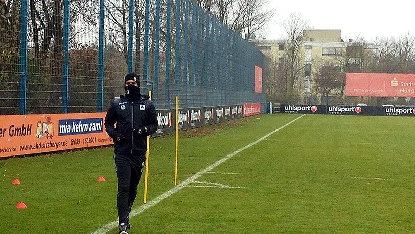 Drehte am Mittwoch einsam seine Runde: Rubin Okotie. Drehte am Mittwoch einsam seine Runde: Rubin Okotie.