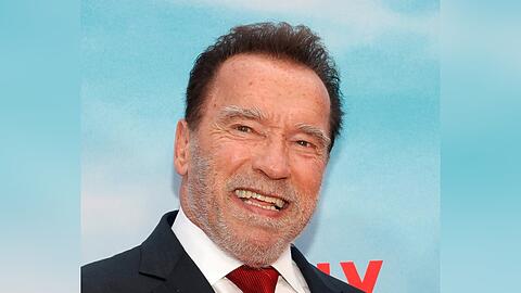 Arnold Schwarzenegger befindet sich aktuell am Münchner Flughafen.