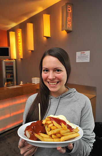 Eine wirklich gute Currywurst gefällig? Bitte sehr: Sarah Mikoleizik geht dafür am liebsten zum Bergwolf.