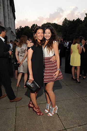 Sara Herzsprung und Deborah Neufeld