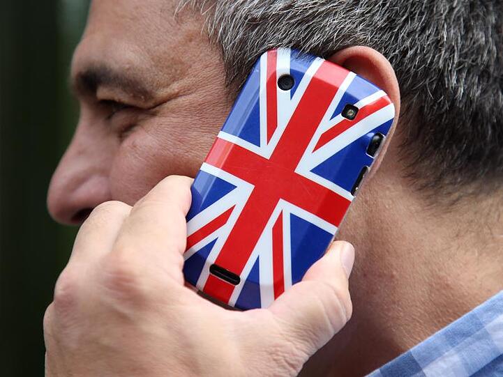 Auch im Fall eines ungeregelten Brexit wollen die drei größten deutschen Mobilfunk-Anbieter vorerst keine Roaming-Gebühren erheben.