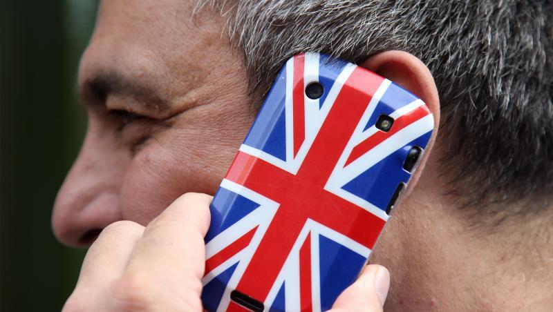 Auch im Fall eines ungeregelten Brexit wollen die drei größten deutschen Mobilfunk-Anbieter vorerst keine Roaming-Gebühren erheben. Auch im Fall eines ungeregelten Brexit wollen die drei größten deutschen Mobilfunk-Anbieter vorerst keine Roaming-Gebühren erheben.