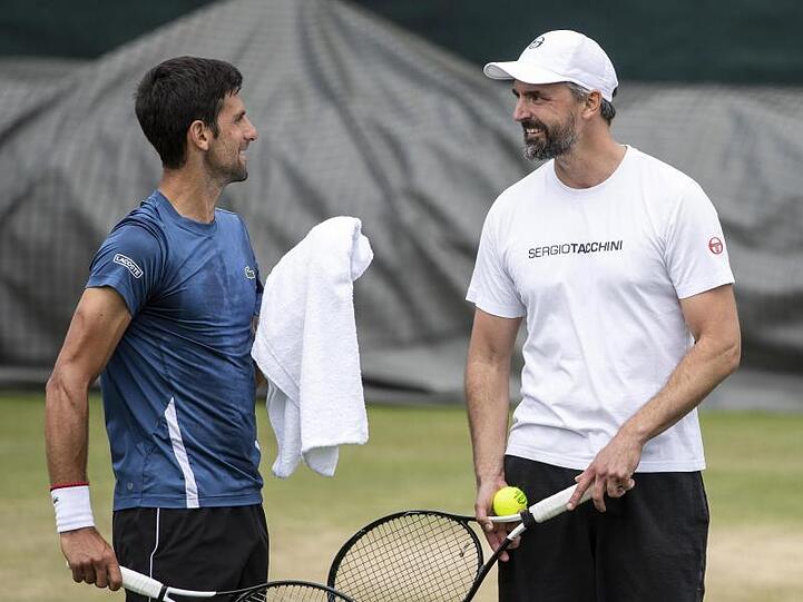 Wurden beide positiv auf das Coronavirus getestet: Novak Djokovic (l) und Goran Ivanisevic.