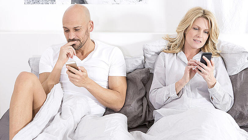 Smartphone im Schlafzimmer? Keine gute Idee! Smartphone im Schlafzimmer? Keine gute Idee!