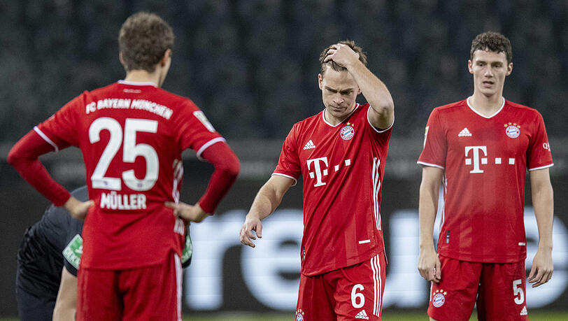 Auch Mentalitätsmonster Kimmich (m.) kann den Leistungsabfall nicht nachvollziehen. Auch Mentalitätsmonster Kimmich (m.) kann den Leistungsabfall nicht nachvollziehen.