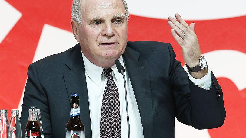 Uli Hoeneß will Jupp Heynckes unbedingt beim FC Bayern halten.
