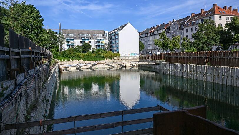 Dauerärgernis Sendlinger Loch: Die Baugrube muss dringend gesichert werden.