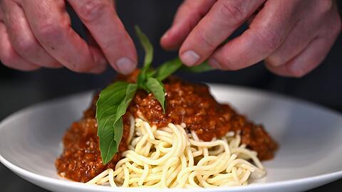 Kein Gericht verkaufte Apetito h&auml;ufiger in Kantinen als dieses: Spaghetti Bologonese.