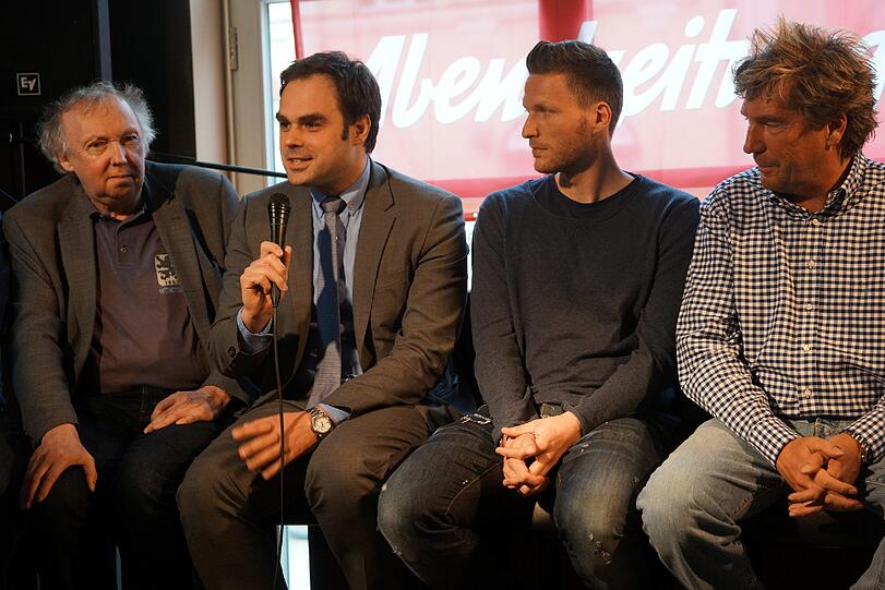 Der TSV 1860 im AZ-Café: Löwen-Star Benny Lauth, Geschäftsführer Robert Schäfer und Stadionsprecher Stephan Schneider im Talk
