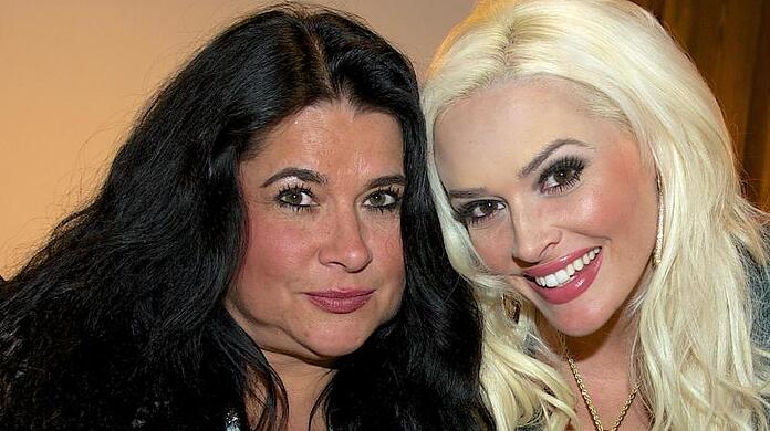 Daniela Katzenberger verteidigt ihre Mutter Iris Klein gegen Vorwürfe ihrer Fans. (Archivbild)