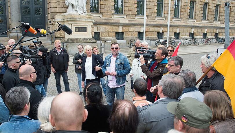 Lutz Bachmann am Dienstag nach der Urteilsverkündung. Lutz Bachmann am Dienstag nach der Urteilsverkündung.