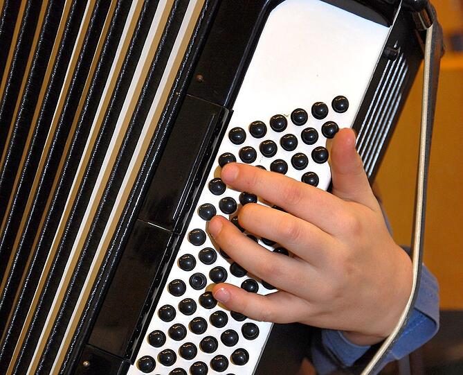 Der Akkordeon-Club spielt am Sonntag, 24. November, in der staatlichen Musikhochschule.