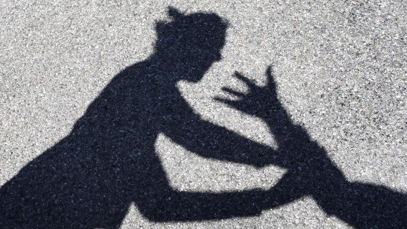 In den meisten europäischen Ländern wird ungewollter Sex laut Amnesty International nur dann als Vergewaltigung eingestuft, wenn es zu körperlicher Gewalt, Drohungen oder Zwang kommt.