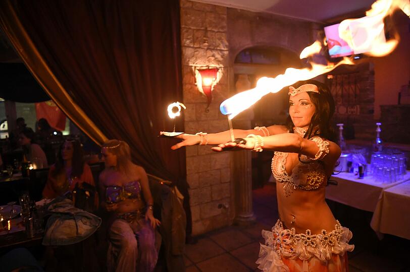 Verrückte Orient-Party mit Samuel Sohebi im Cafe Millenium: Die Bilder...