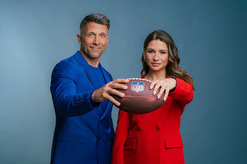 Florian Ambrosius führt durch die neue NFL-Konferenz, Jana Wosnitza ist bei RTL wie gewohnt am Sonntagabend zu sehen. Florian Ambrosius führt durch die neue NFL-Konferenz, Jana Wosnitza ist bei RTL wie gewohnt am Sonntagabend zu sehen.