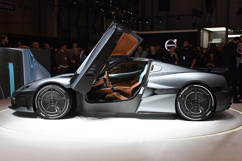 Laut, schnell und wahnsinnig teuer - die Highlights vom Genfer Autosalon. Klicken Sie sich durch!