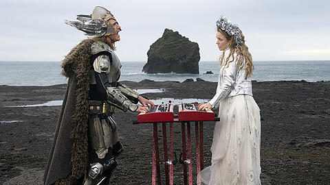 Will Ferrell als Lars Erickssong und Rachel McAdams als Sigrit Ericksdottir in "Eurovision Song Contest: The Story of Fire Saga".