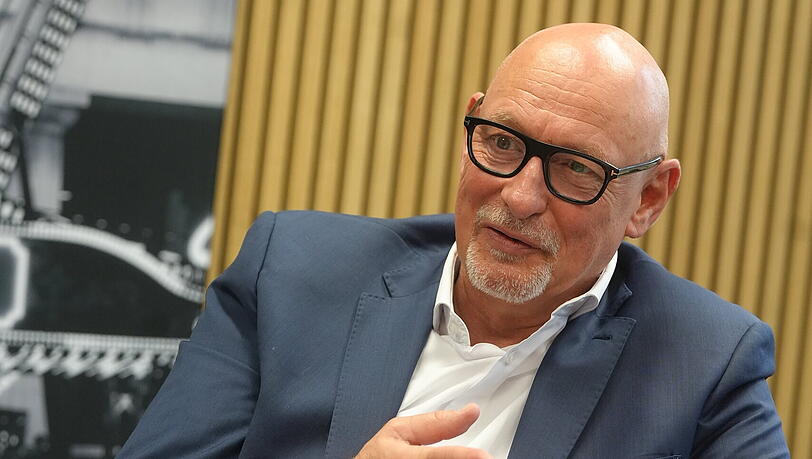 Die Mieten in den städtischen Wohnungen könnten bald steigen. Denn der Mietenstopp läuft Ende des Jahres aus. Der neue Geschäftsführer der Münchner Wohnen, Jörg Franzen, erklärt im AZ-Interview, wie er damit umgehen will. Die Mieten in den städtischen Wohnungen könnten bald steigen. Denn der Mietenstopp läuft Ende des Jahres aus. Der neue Geschäftsführer der Münchner Wohnen, Jörg Franzen, erklärt im AZ-Interview, wie er damit umgehen will.