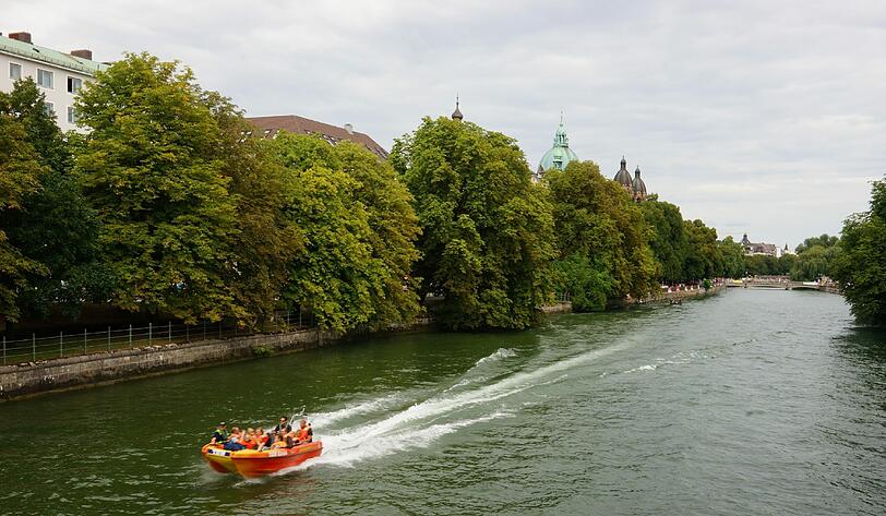 Spaß an der Isar: das Party-Wochenende auf und zwischen den Brücken.