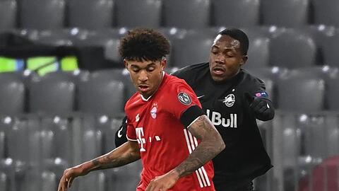Chris Richards (l) feierte beim Titelverteidiger sein Debüt in der Königsklasse.