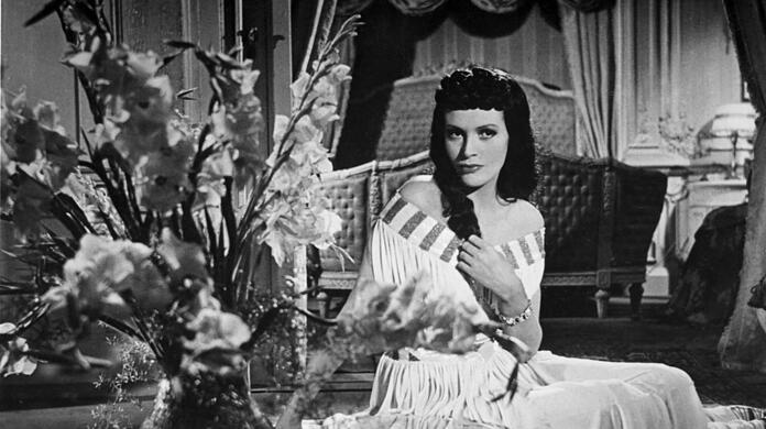 Sybille Schmitz im Film Titanic (1943). Sybille Schmitz im Film Titanic (1943).