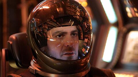 Nichts Neues auf Solaris: George Clooney spielte in der Verfilmung von Steven Soderbergh (2002) den Mann im All.