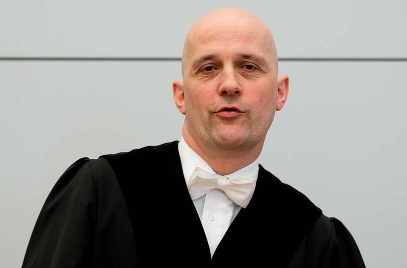 Der Richter: Rupert Heindl - in seiner Hand liegt an diesem Tag das Schicksal von Uli Hoeneß.
