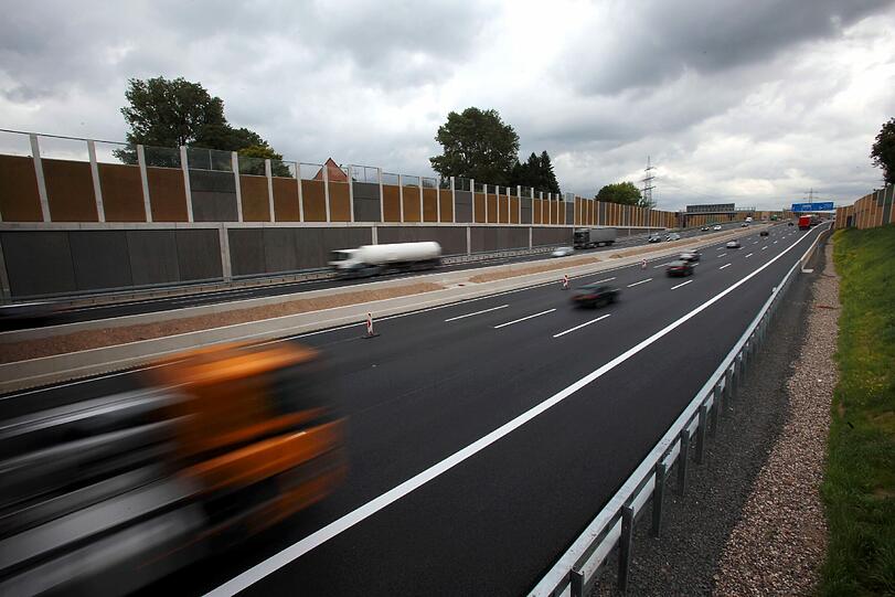 Die Flüchtlinge wurden im Landkreis Deggendorf an der  Autobahn 3 aufgegriffen (Archivbild).