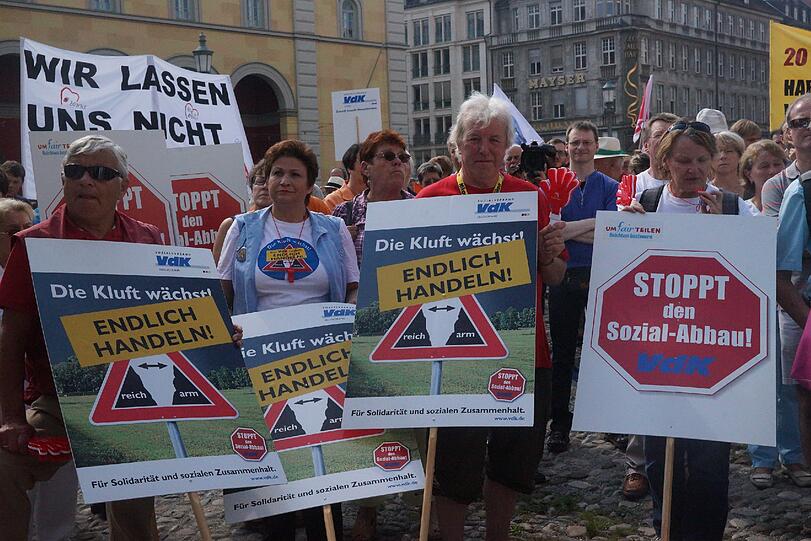 Bilder von der DGB-Kundgebung in München mit rund 1200 Teilnehmern.