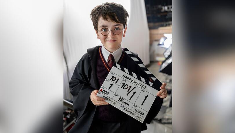 Dominic McLaughlin in seiner "Harry Potter"-Schuluniform.