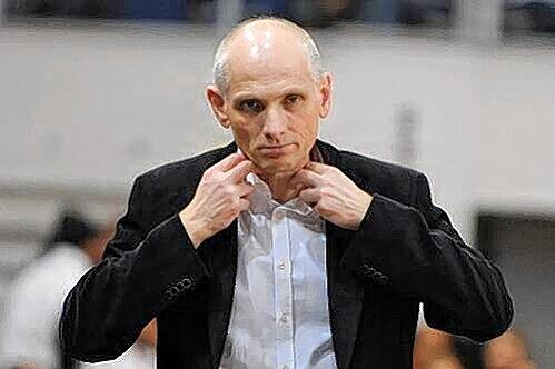 Dicker Hals: Bambergs Manager Wolfgang Heyder kritisiert Schiris scharf: &bdquo;Auch wir sind schlecht weggekommen.&ldquo;
